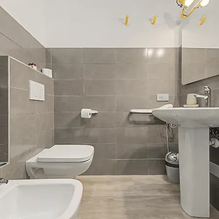 Dennis House Appartement *